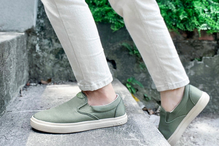 Womens olive green slip on outlet sneakers